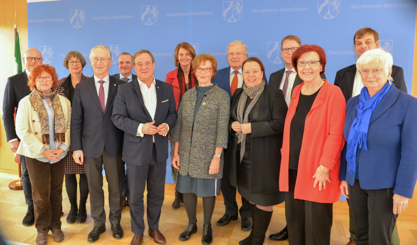 Mitglieder des Rates für Nachhaltige Entwicklung treffen Ministerpräsident Armin Laschet und Umweltministerin Ursula Heinen-Esser am 04.02.2020 in Düsseldorf. Foto: © Land NRW