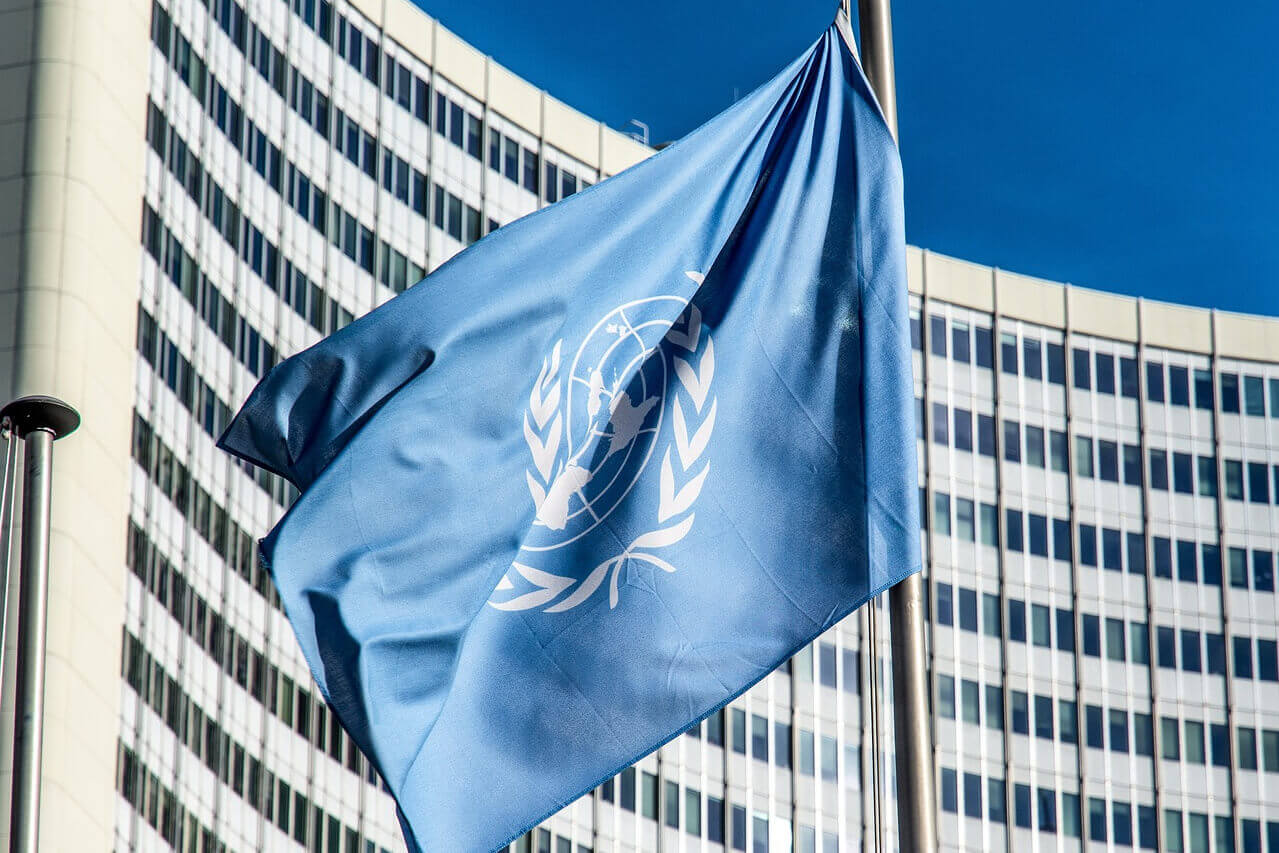 Flagge der Vereinten Nationen, © edgarwinkler / Pixabay